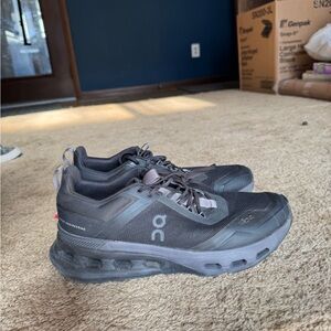 On Running Men's Gray and Black Athletic Shoes